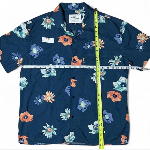 American Eagle Outfitters Floral Shirt - Navy and Peach - Picture 3 of 4